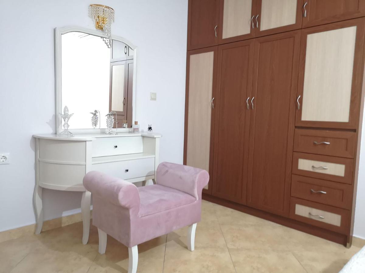 Pirofani Villa Apartments Apolpaina Exteriér fotografie